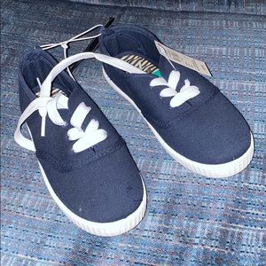BOGO💙💙 size 12 little boy tie up sneakers
